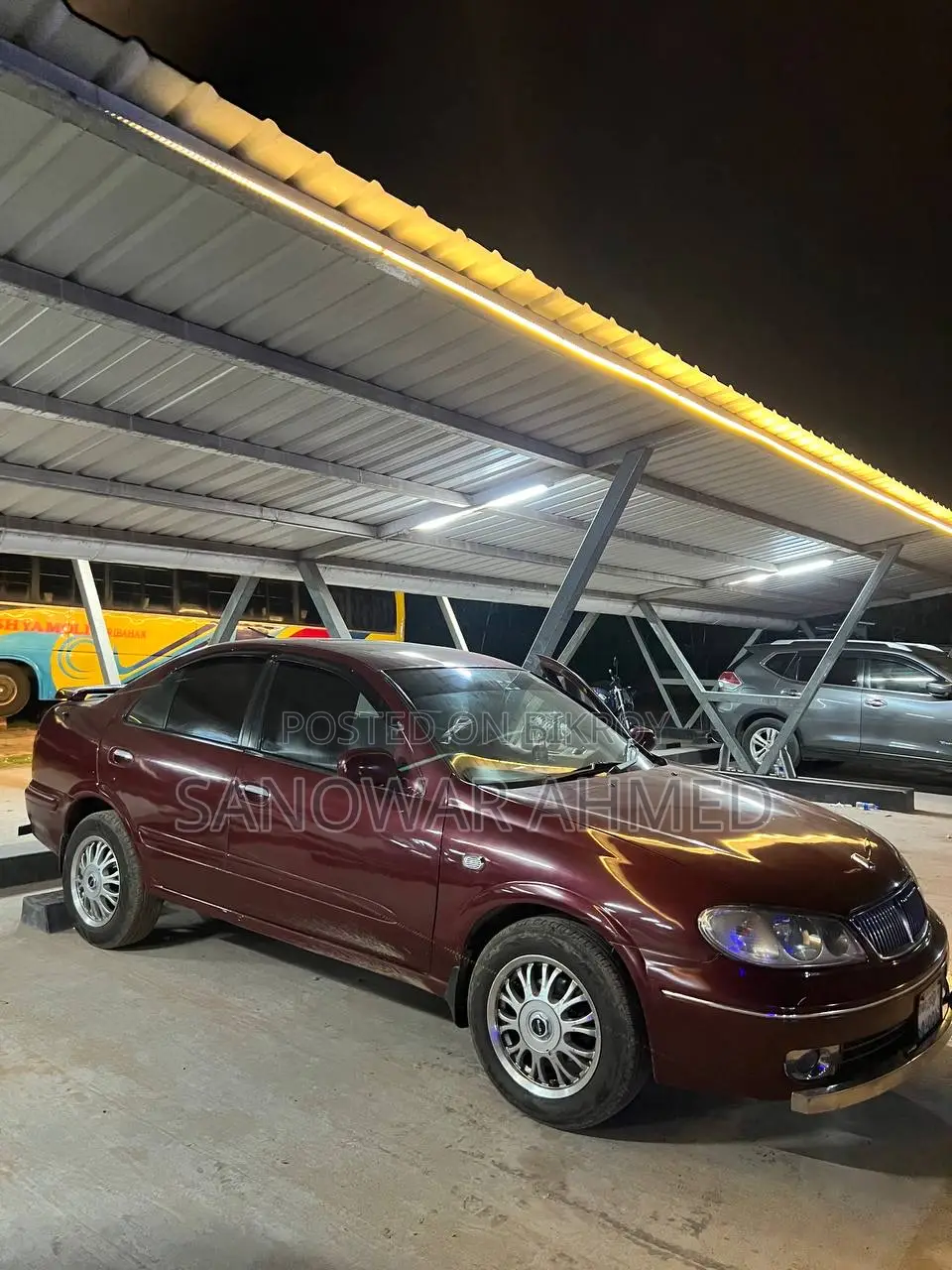 Nissan Sunny 2002 Maroon