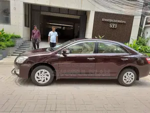 Toyota Premio 2015 Maroon