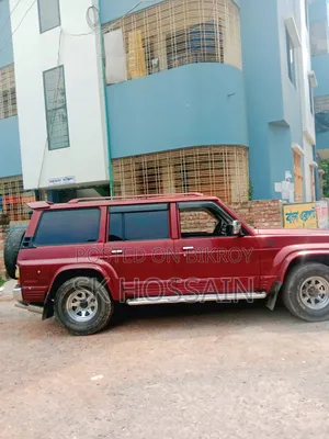 Nissan Patrol 1992 Red