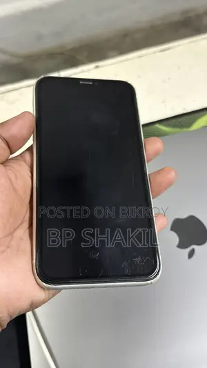 Apple iPhone XR 128 GB White