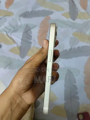 Apple iPhone 13 128 GB White