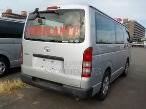 Toyota HiAce 2022 Silver