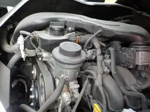 Toyota HiAce 2022 Silver