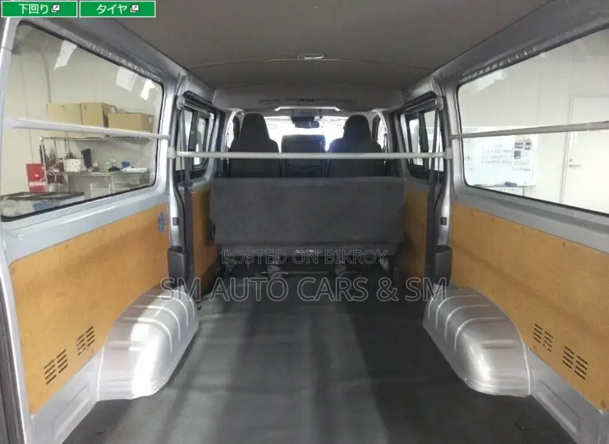 Toyota HiAce 2022 Silver