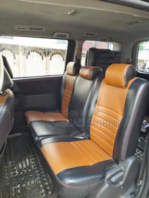 Toyota Noah 2011 Blue