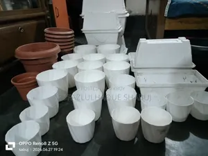 প্লাস্টিকের টব
