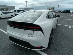 Toyota Prius 2023 Pearl