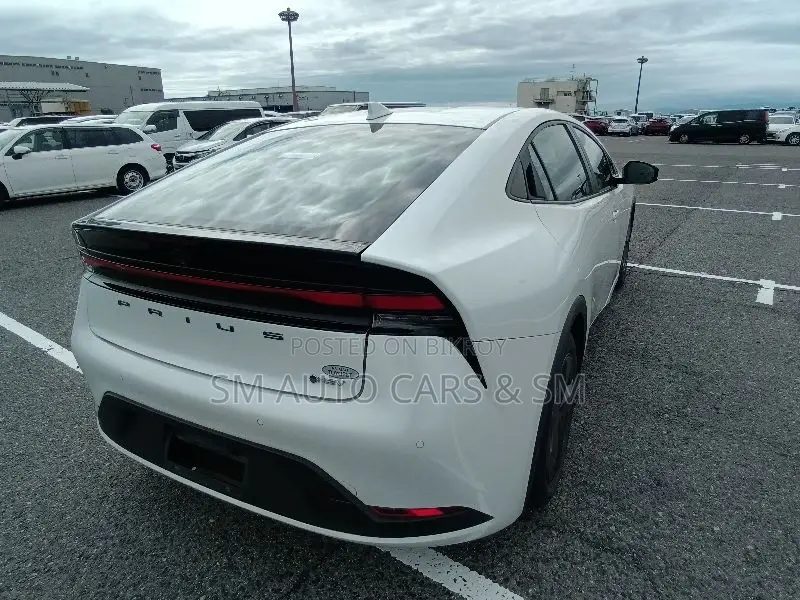 Toyota Prius 2023 Pearl