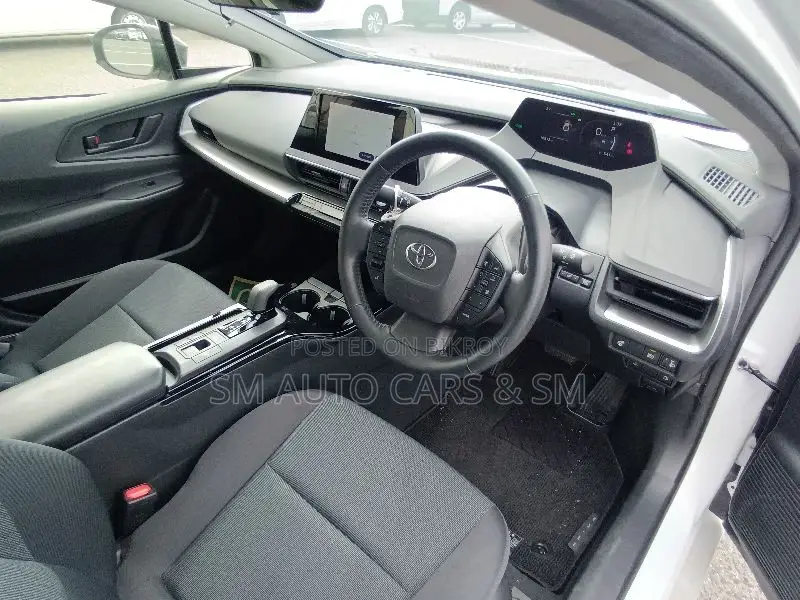 Toyota Prius 2023 Pearl