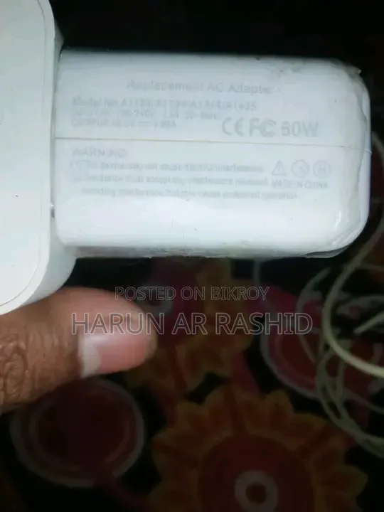 অ্যাপল ম্যাকপ্রো ল্যাপটপ ৬০ ওয়াট চার্জার বিক্রি হবে