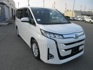 Toyota Noah 2022 Pearl