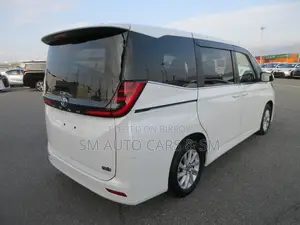 Toyota Noah 2022 Pearl