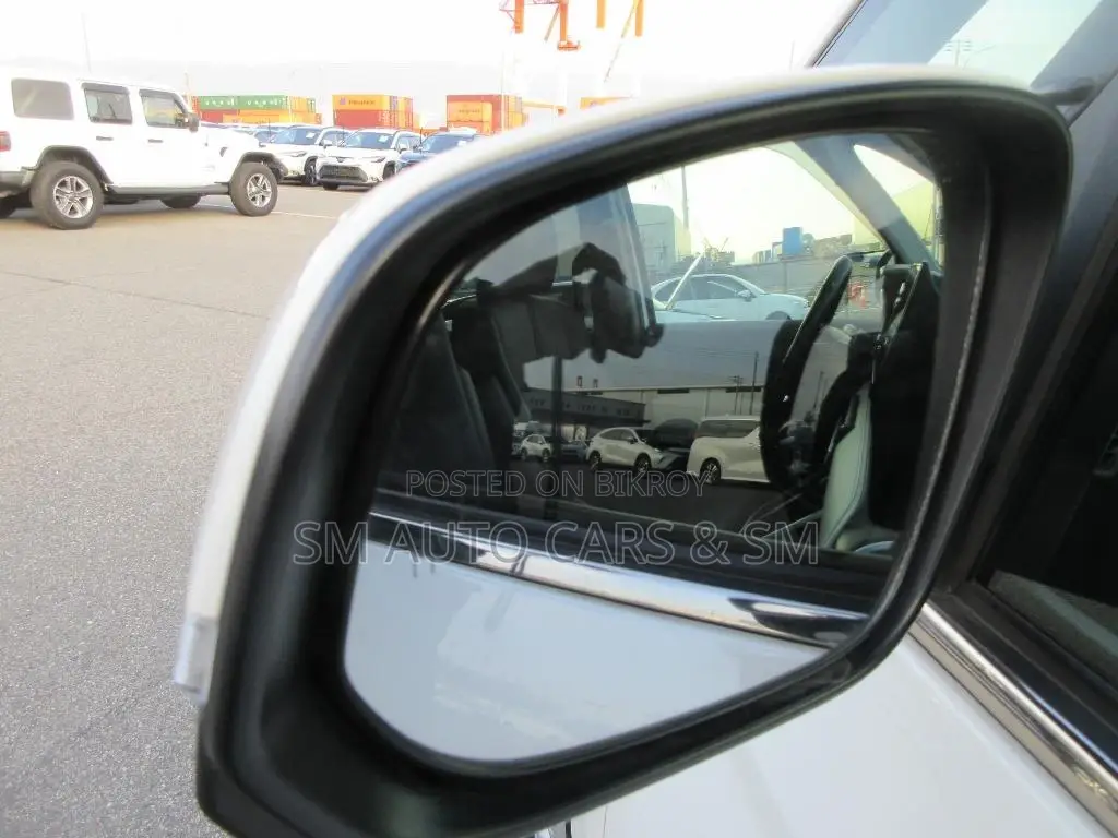 Toyota Noah 2022 Pearl