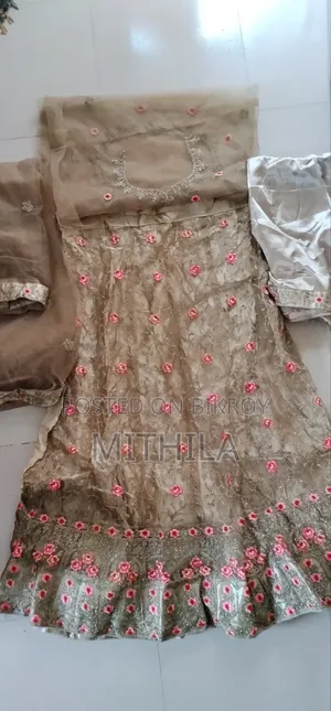 মেয়েদের লেহেঙ্গা