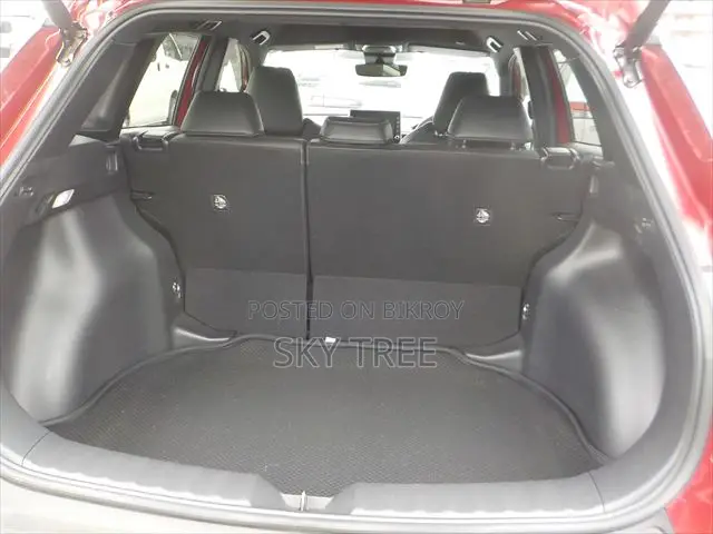 Toyota Corolla Cross 1.8 Hybrid FWD 2021 Red