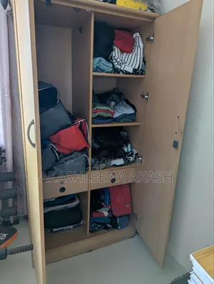 Used Strong Partex Almirah