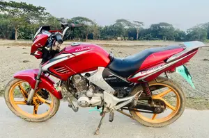 মোটরসাইকেল ২০১৫ রেড