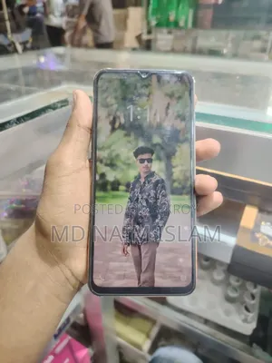 Vivo Y18 128 GB White