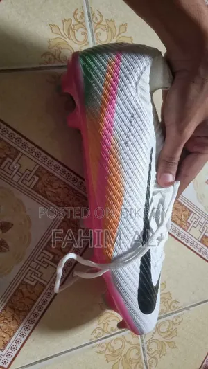 Nike Air Zoom Mastergrade Football Boot