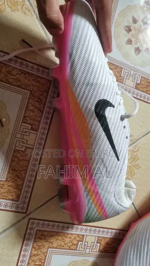 Nike Air Zoom Mastergrade Football Boot