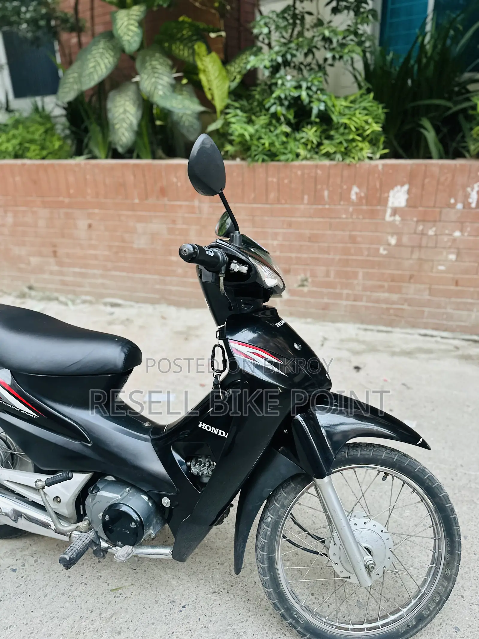 হোন্ডা ২০১৯ কালো