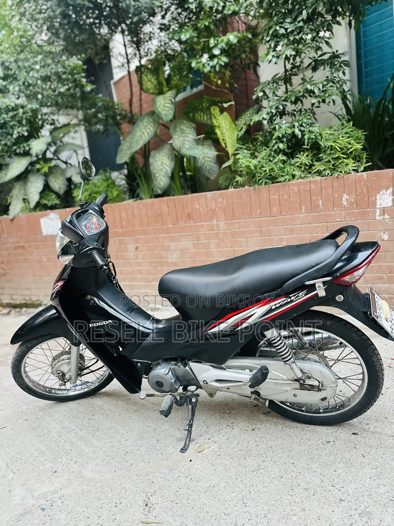 হোন্ডা ২০১৯ কালো