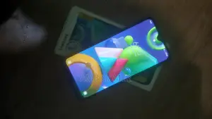 Samsung Galaxy M21 128 GB Blue