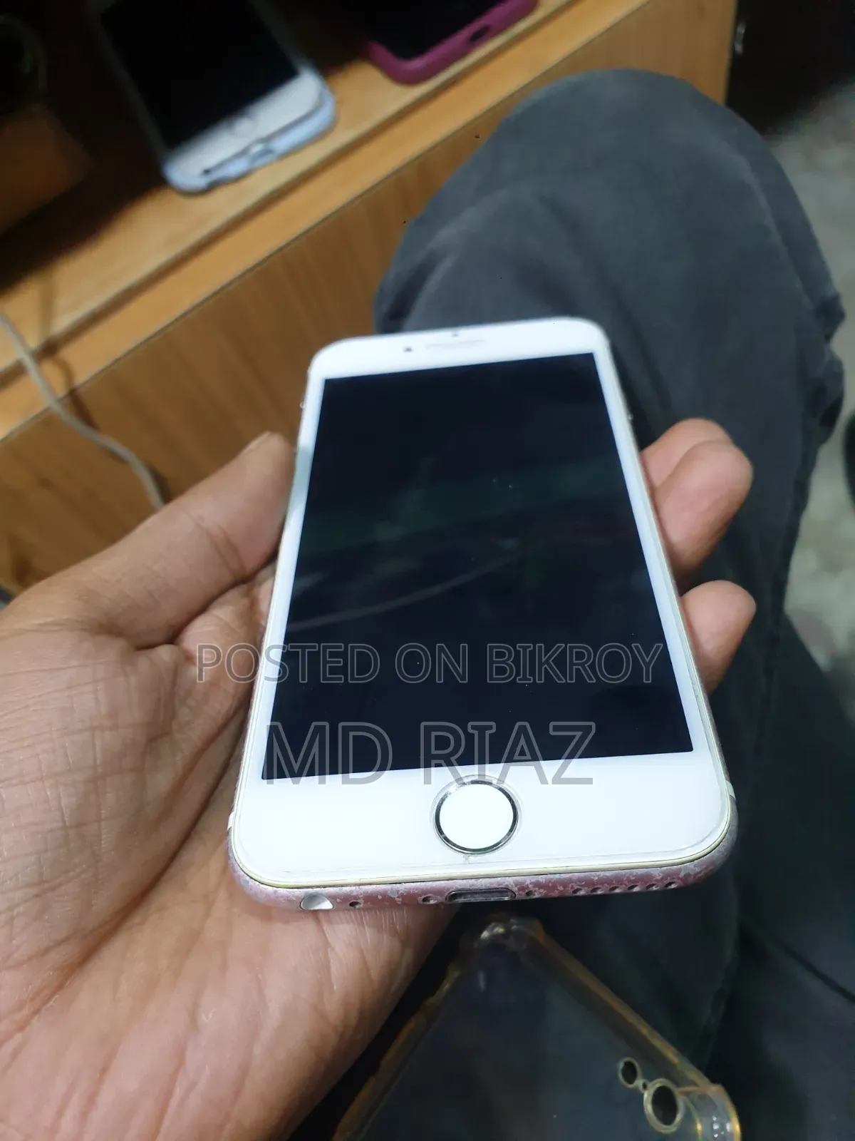 Apple iPhone 6s 64 GB গোল্ড