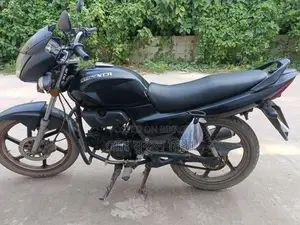Runner Bullet 100 2018 Black