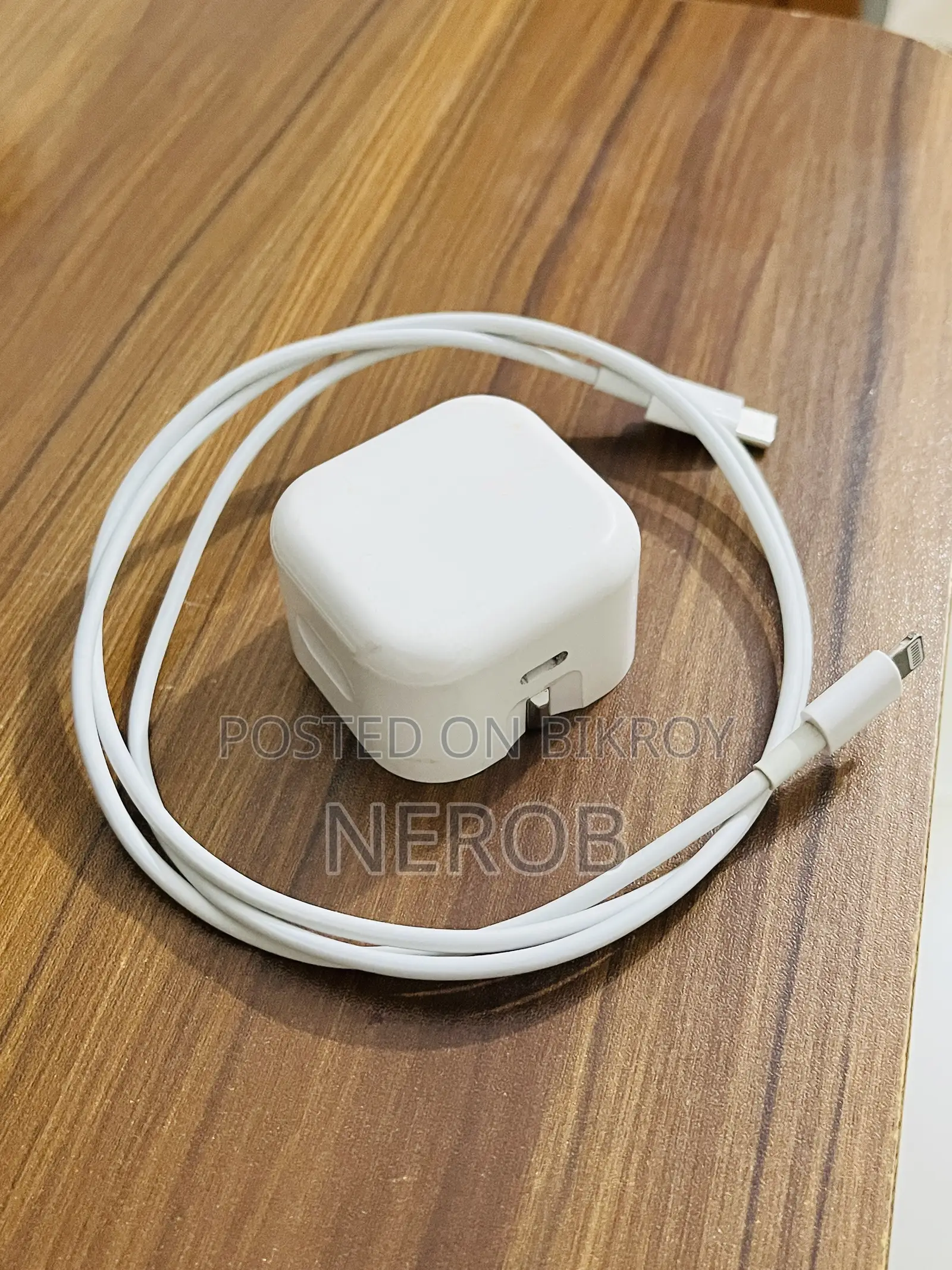Apple 20W USB-C Power Adapter