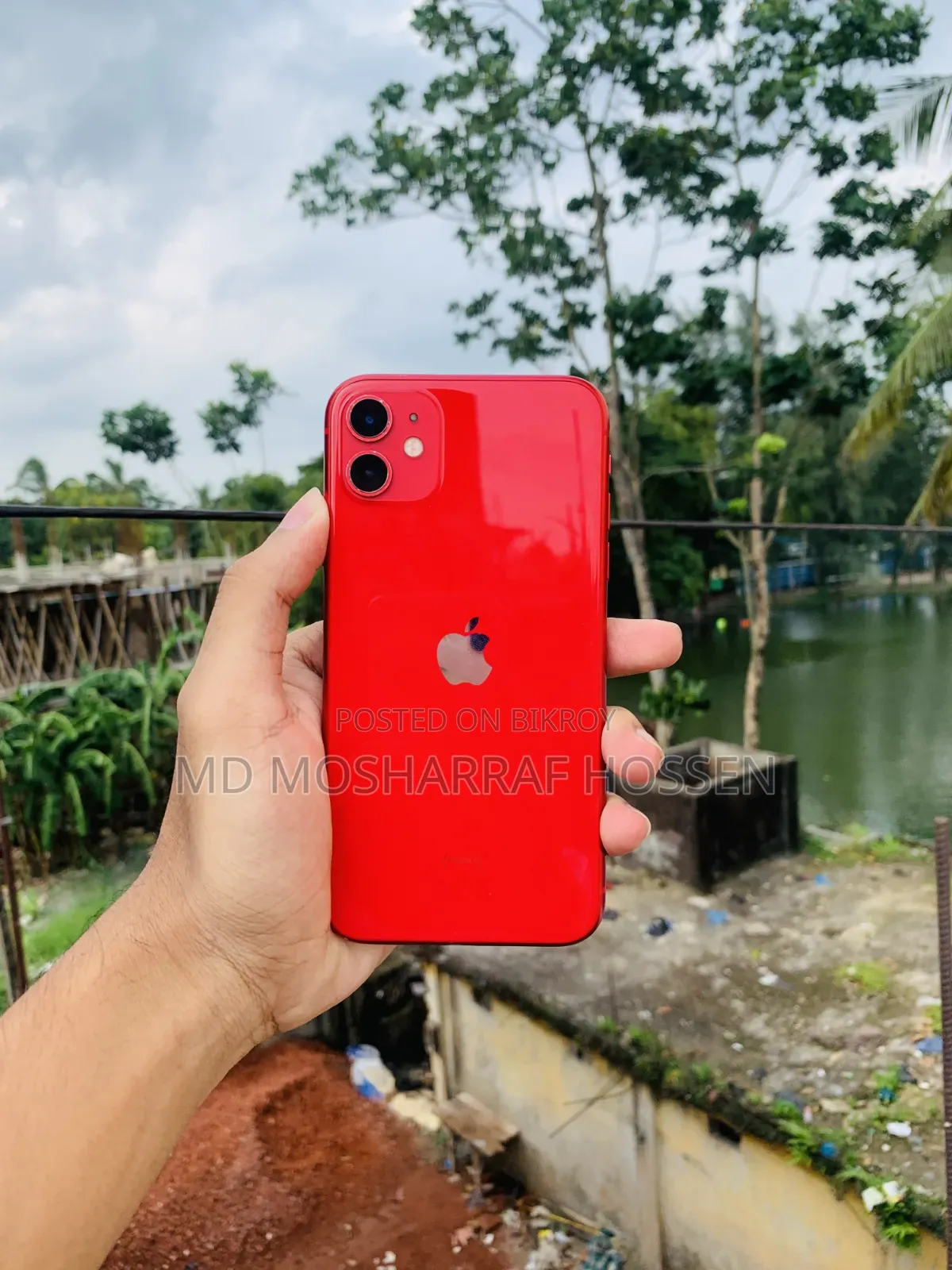 New Apple iPhone 11 64 GB Red
