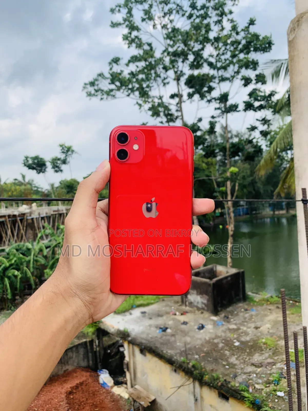 New Apple iPhone 11 64 GB Red