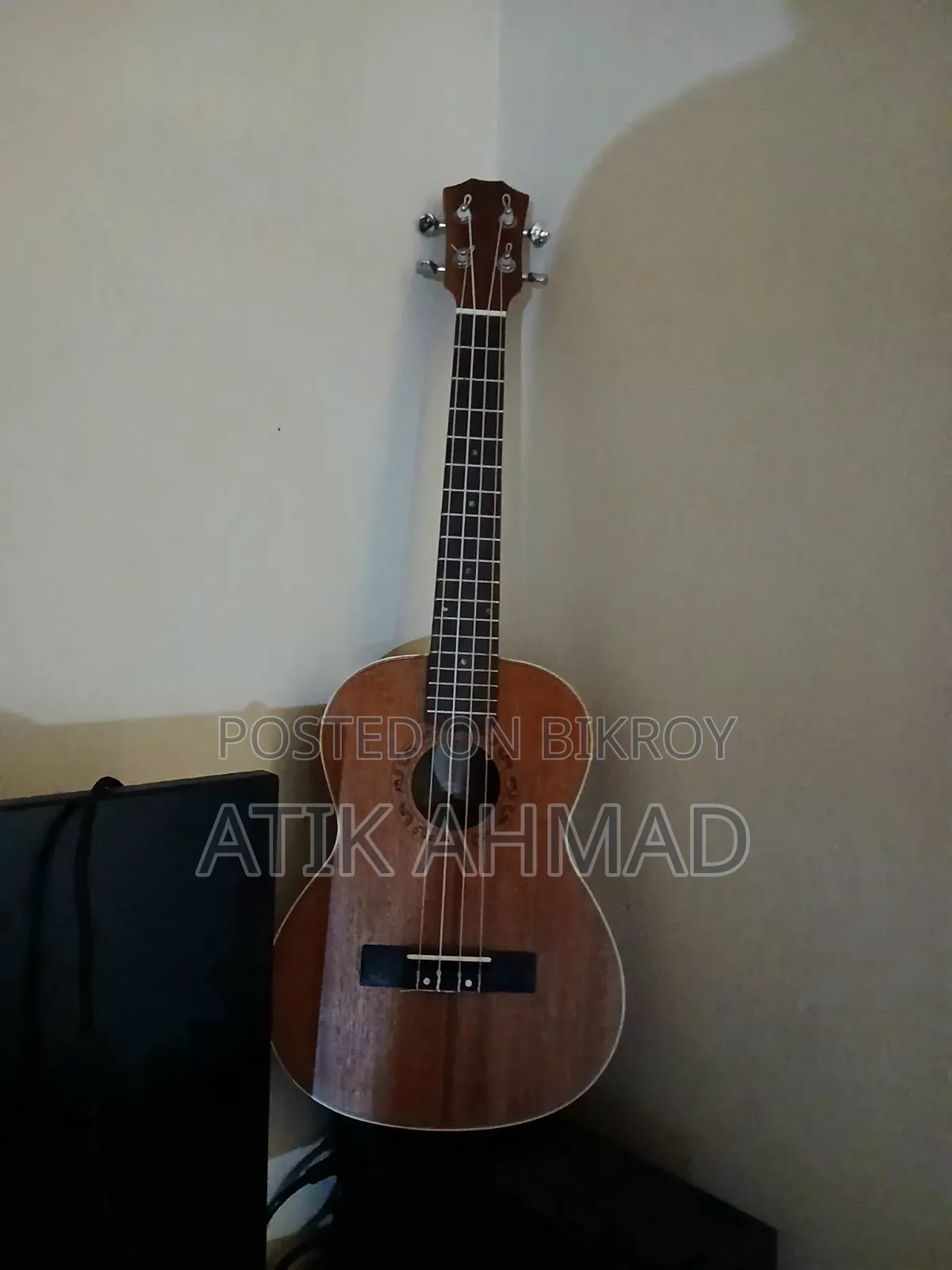 Yamaha Tenor Ukulele