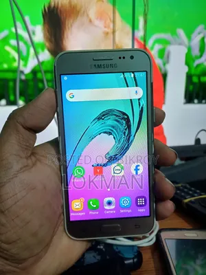 Samsung Galaxy J2 8 GB Gold