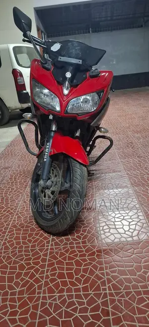 Yamaha 2021 Red