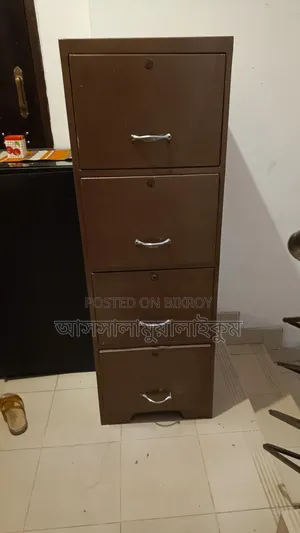 ক্যাবিনেট স্টিল