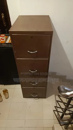 ক্যাবিনেট স্টিল
