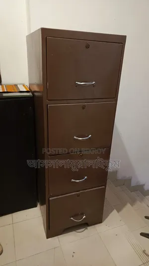 ক্যাবিনেট স্টিল
