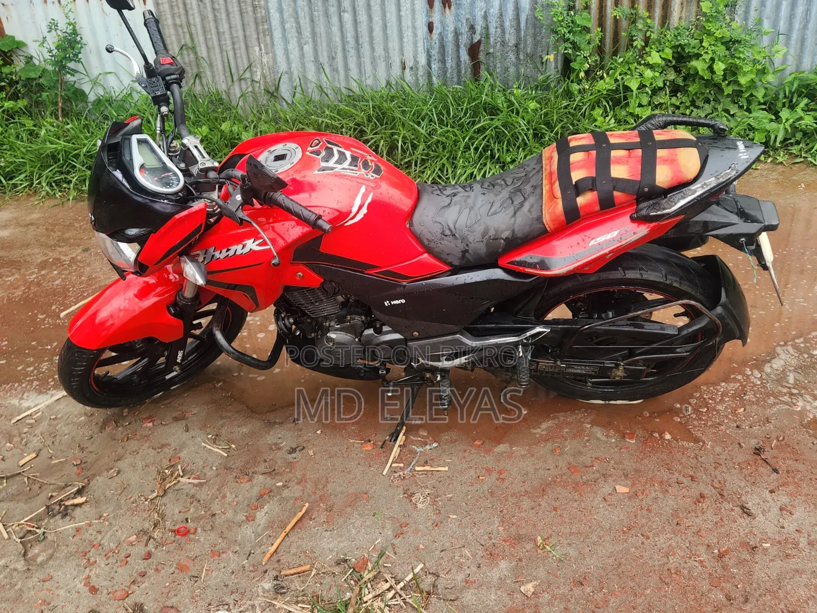 Hero Hunk 2024 Red