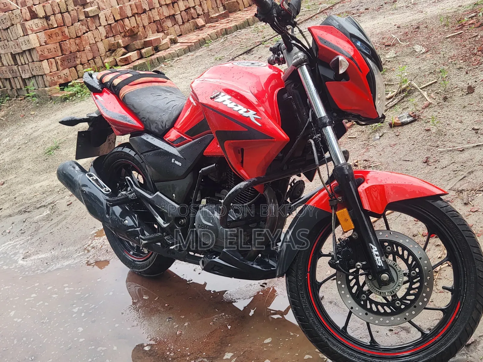 Hero Hunk 2024 Red