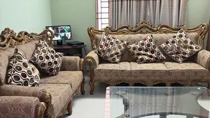 রয়্যাল ভিক্টোরিয়ান সেগুন কাঠের সোফা সেট বিক্রয় হবে (৩,২,২ = ৭ সিটার)