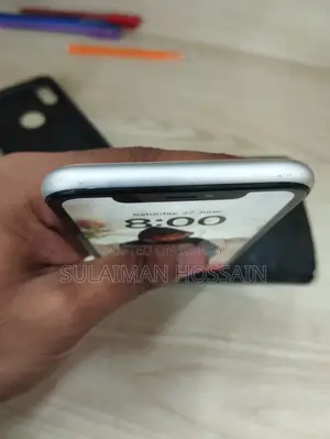 Apple iPhone XR 64 GB White
