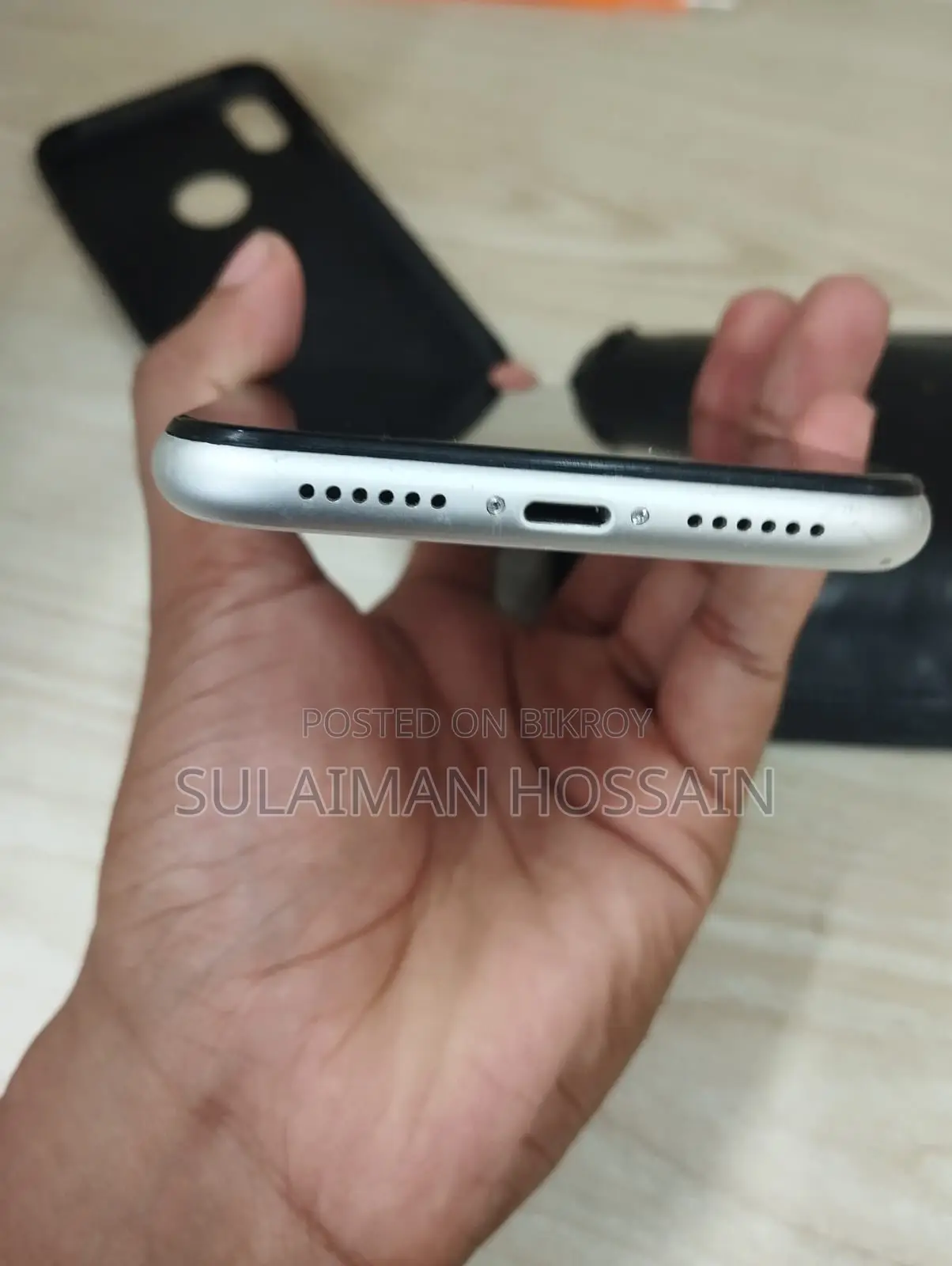 Apple iPhone XR 64 GB White