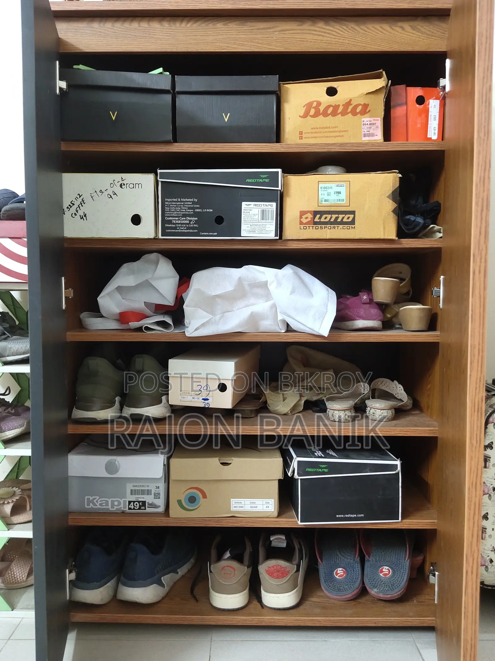 Regal Shoe Rack