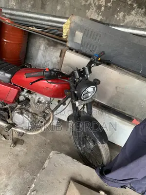 Honda 2004 Red