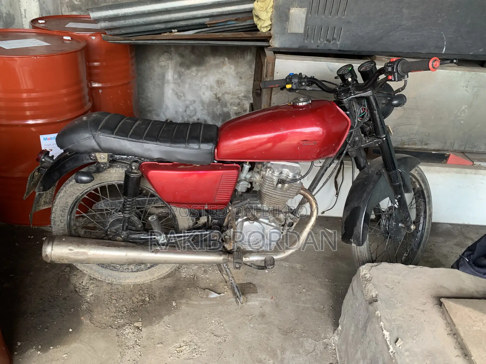 Honda 2004 Red