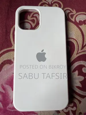 অ্যাপল আইফোন ১২ ৬৪ জিবি হোয়াইট