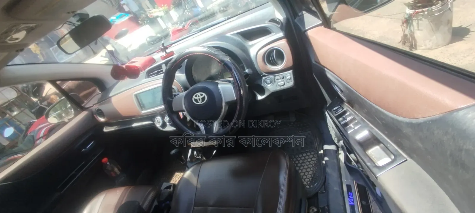 Toyota Vitz 2011 Black
