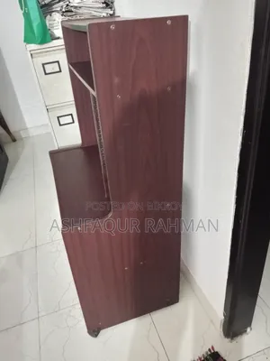 কম্পিউটার টেবিল বিক্রয় হবে