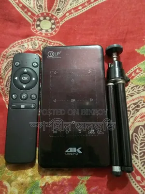 মিনি প্রজেক্টর